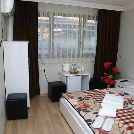 アパートホテル Deniz 3*