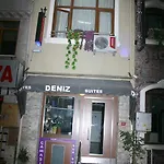 Ξενοδοχείο με διαμερίσματα Deniz 3*