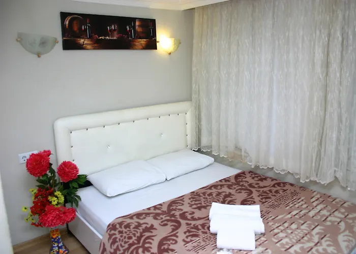 Deniz Aparthotel 3*